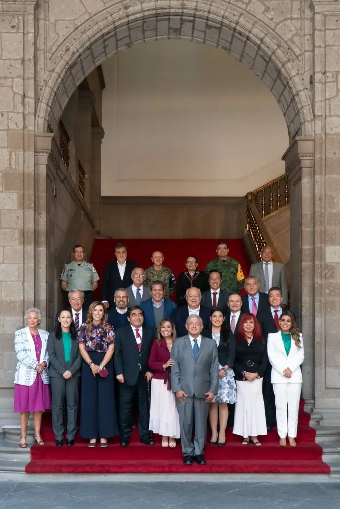 Rutilio Escandón participa en reunión con el presidente AMLO y gobernadores de Morena