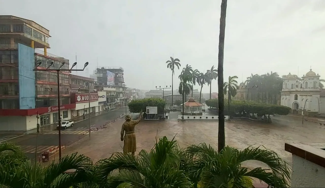 EXHORTA AYUNTAMIENTO A TOMAR MEDIDAS PREVENTIVAS Y DE AUTOPROTECCIÓN ANTE LA TEMPORADA DE LLUVIAS