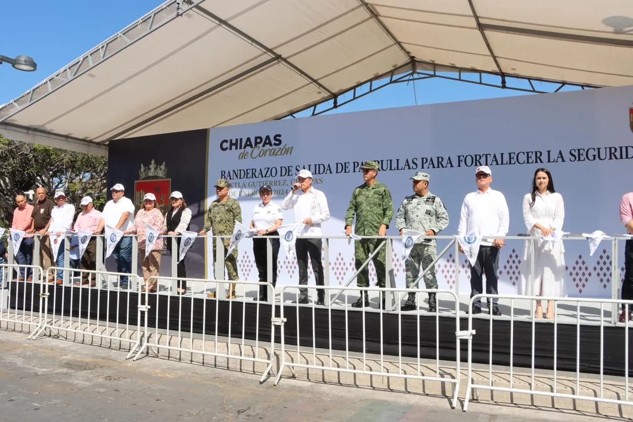 Encabeza Rutilio Escandón banderazo de salida de 213 patrullas para fortalecer la seguridad de Chiapas