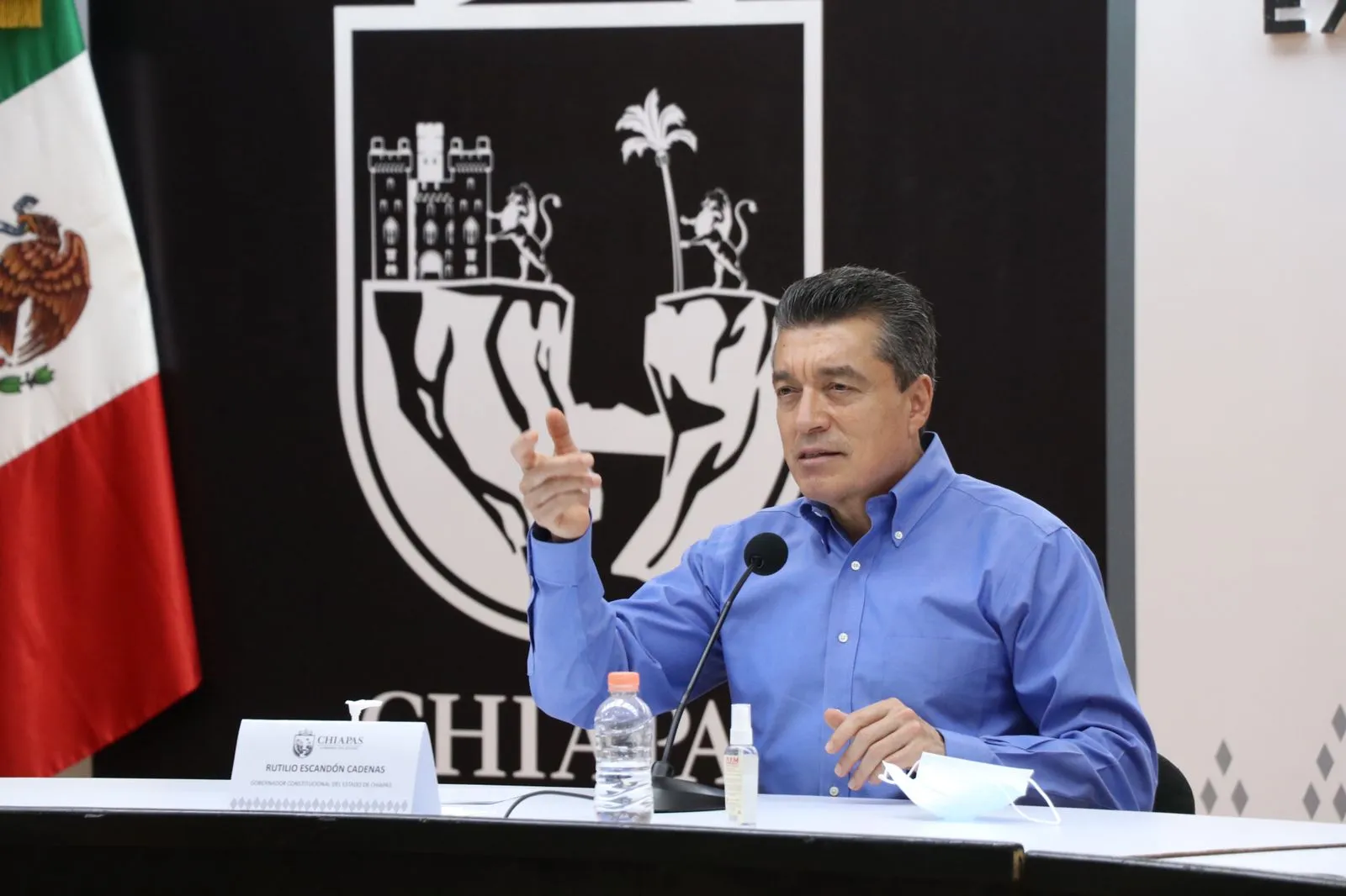 Chiapas combate analfabetismo en jóvenes y población adulta