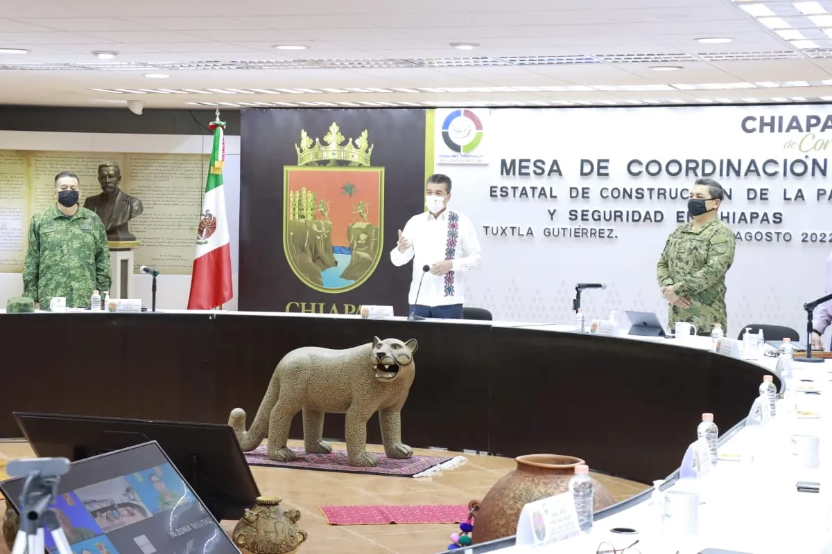 Alejarse de zonas de riesgo y extremar precauciones por lluvias en Chiapas, pide Rutilio Escandón
