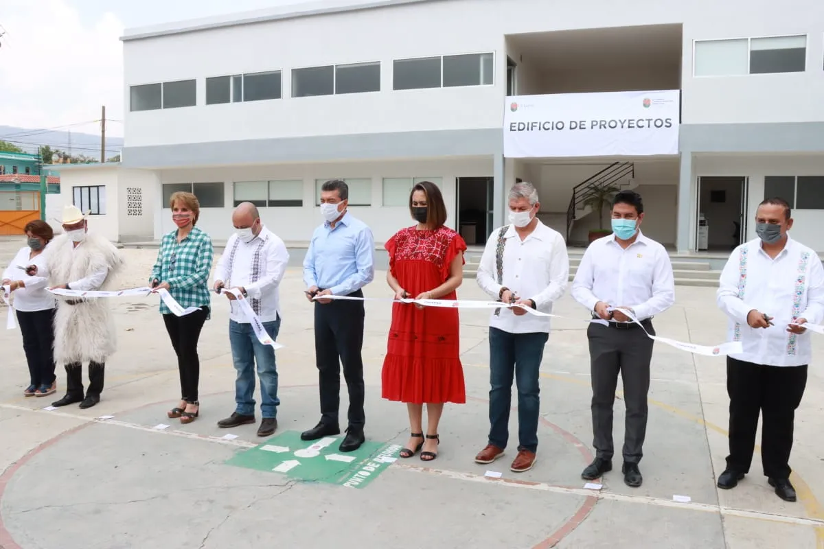 Rutilio Escandón inaugura edificio en la Comisión de Caminos e Infraestructura Hidráulica