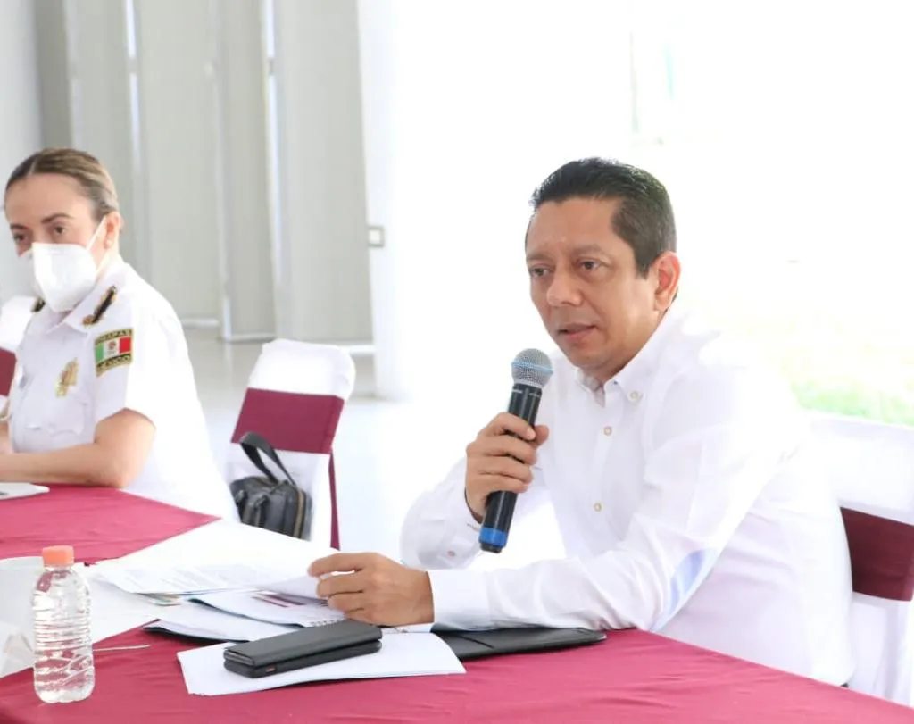 Acompaña fiscal general al gobernador a Mesa de Seguridad Estatal en Tapachula