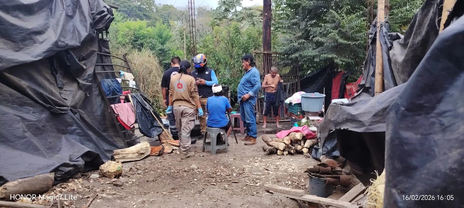 Mujer resulta con lesiones graves tras caer en pendiente en La Montañita