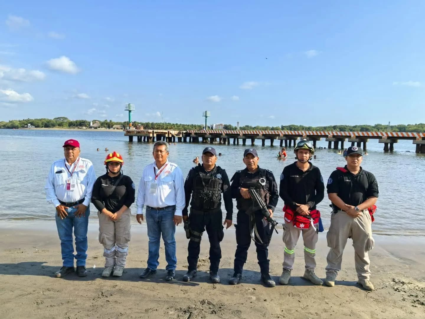 Habitantes de Puerto Madero reconocen acciones de Yamil Melgar Bravo durante la temporada vacacional decembrina