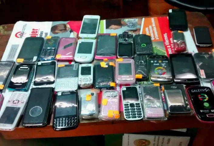 En casas de empeño y en las Chácharas terminan celulares