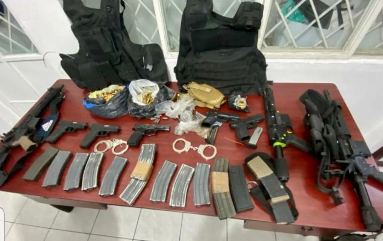 Obtiene FGR vinculación a proceso en contra de cuatro personas por portación de arma de fuego