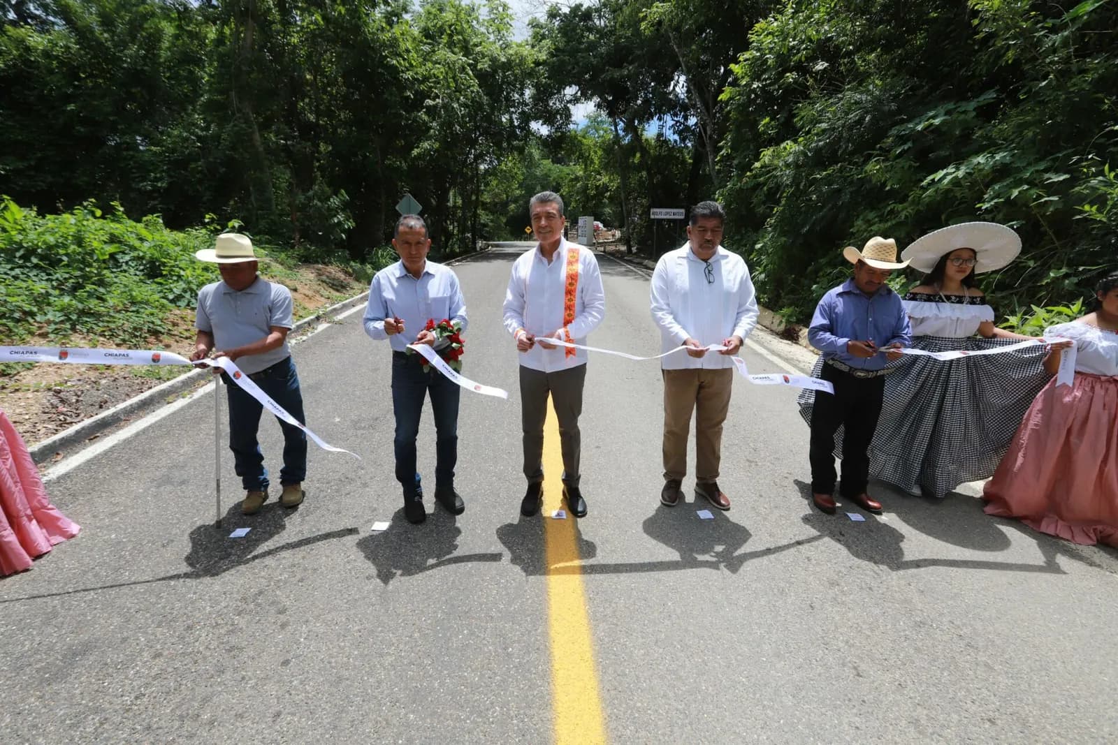 En San Fernando, inaugura Rutilio Escandón el camino San Fernando-Monterrey-Las Maravillas
