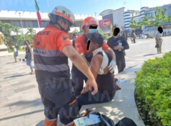 Joven es atacado con arma blanca en pleno centro de Tapachula