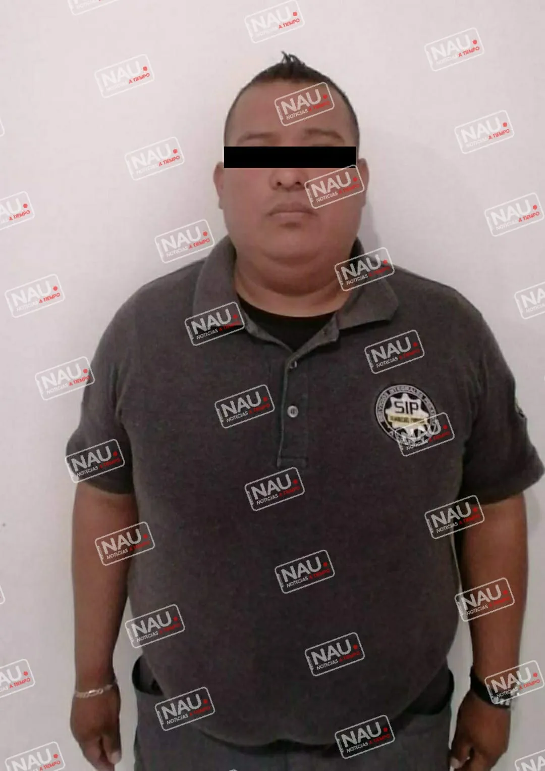 Elemento de seguridad privada fue detenido con arma de fuego.