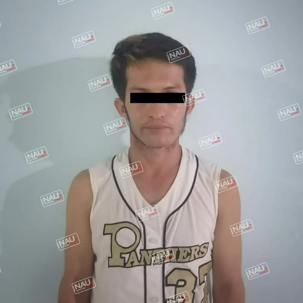 Detienen a 4 personas con marihuana y metanfetamina en diferentes municipios.