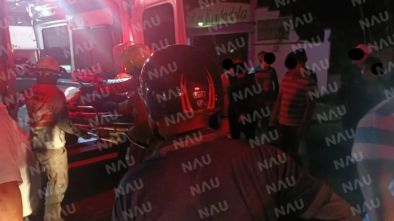 Vuelca vehiculo chevy con placas del estado de Chiapas en el libramiento Sur Oriente