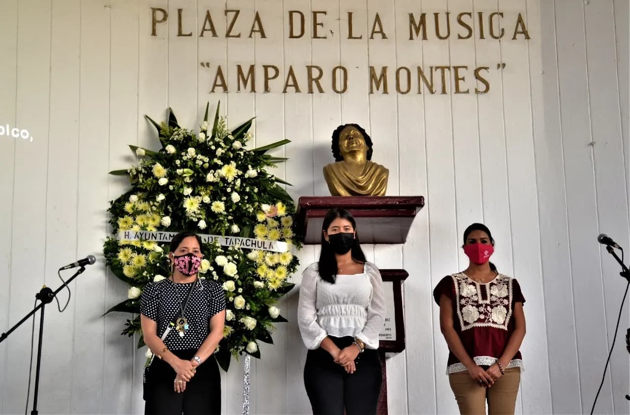 RINDEN HOMENAJE A AMPARO MONTES EN SU XX ANIVERSARIO LUCTUOSO