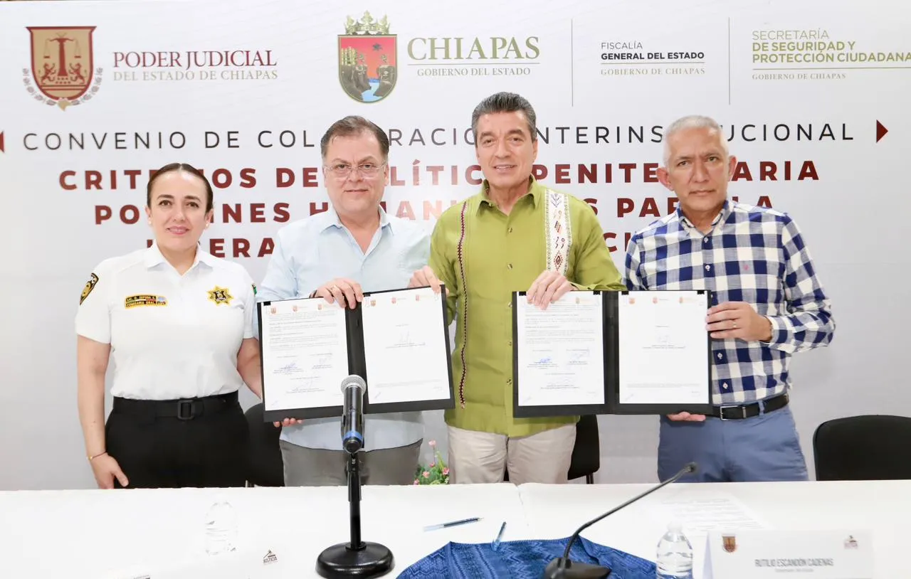 Atestigua Rutilio Escandón convenio a favor de personas adultas mayores o enfermas, privadas de su libertad