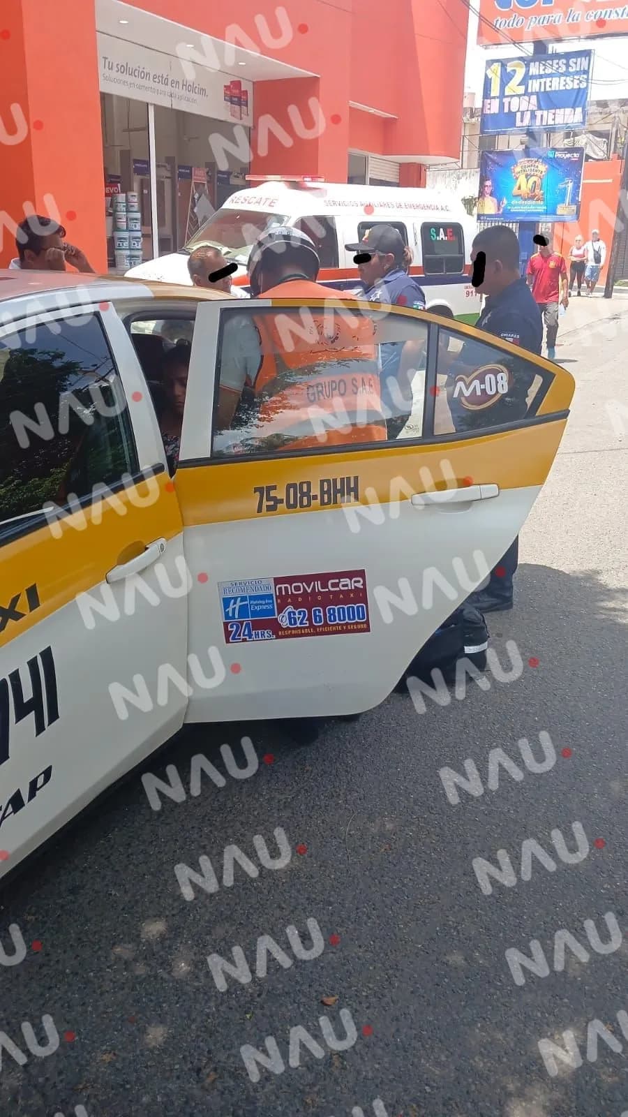 Chocan un taxi y el responsable se dio a la fuga