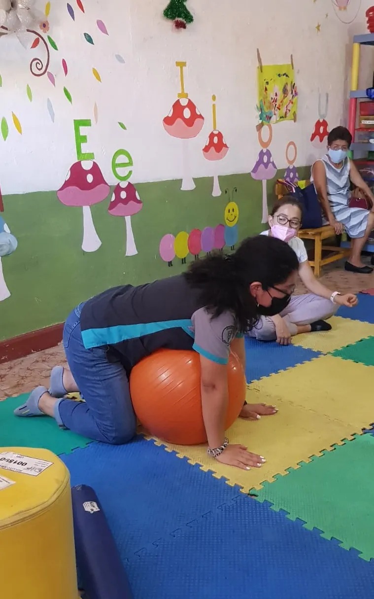 BENEFICIA SDIF TAPACHULA A MENORES CON TERAPIAS DE ESTIMULACIÓN TEMPRANA.