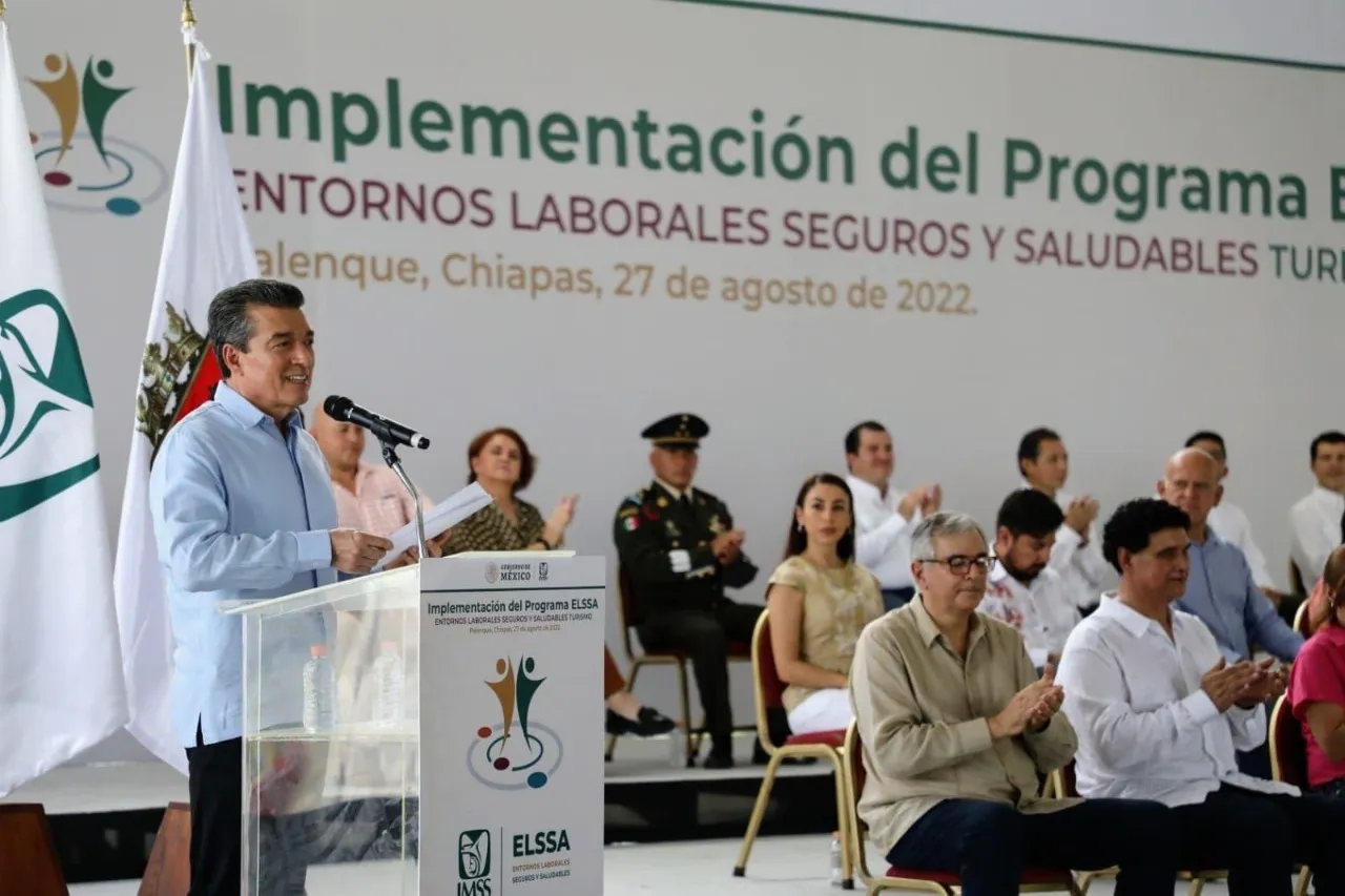 ROSY URBINA ATESTIGUA ACUERDO PARA IMPLEMENTAR EL PROGRAMA ENTORNOS LABORALES SEGUROS Y SALUDABLES, DEL IMSS