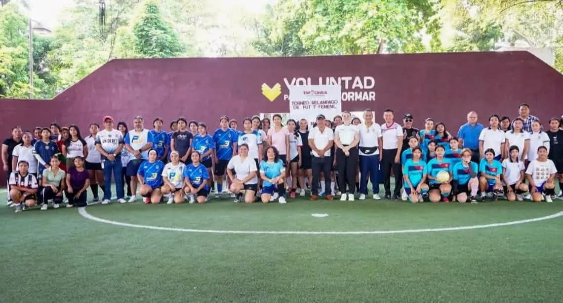 Ayuntamiento de Tapachula celebra el Día del Estudiante
