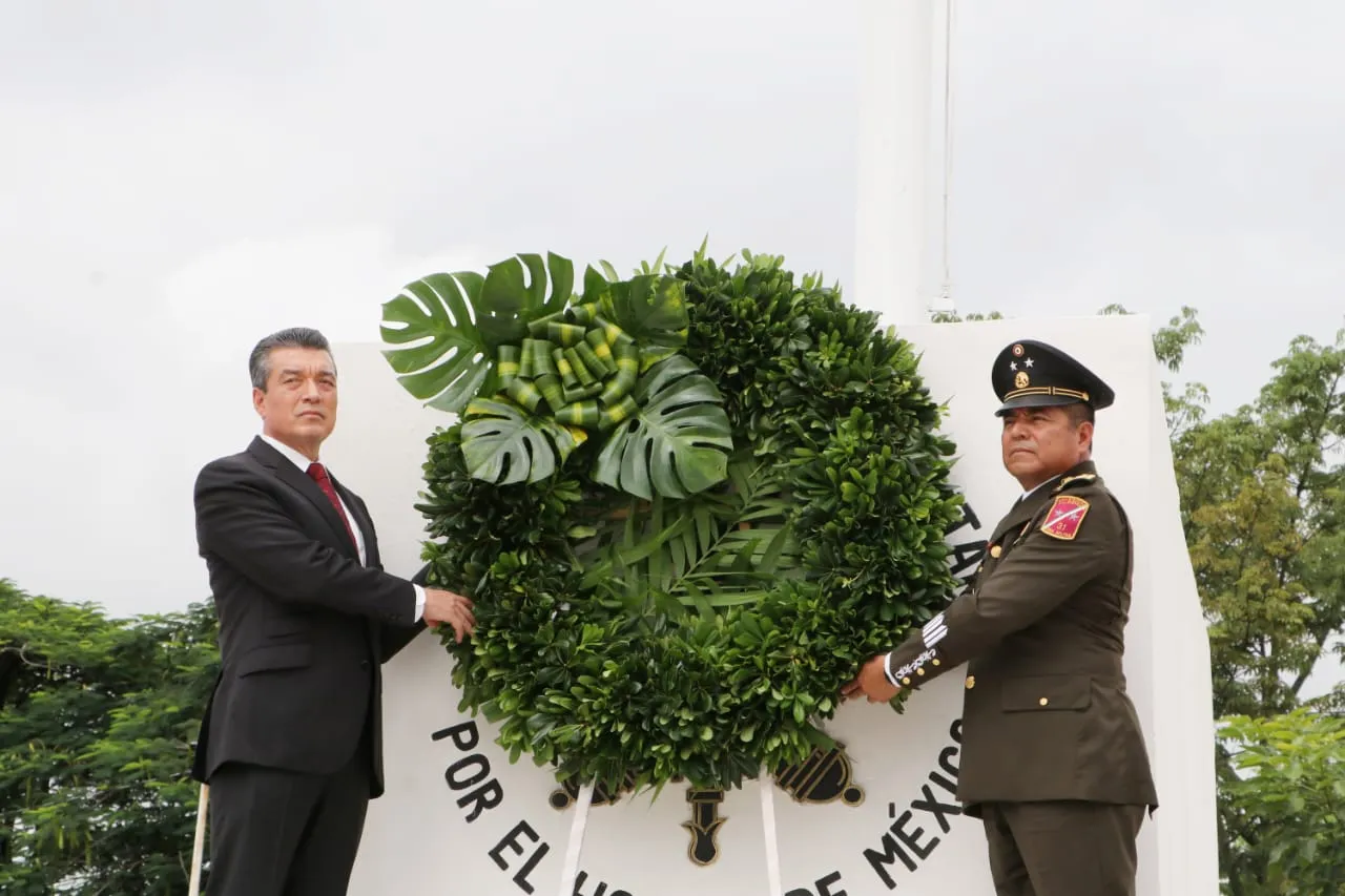 Rutilio Escandón reconoce la firme convicción de servir a la nación de las Fuerzas Armadas