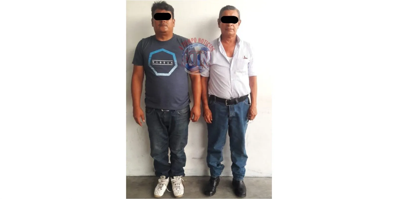 Dos sujetos fueron detenidos por robar roba en una tienda departamental