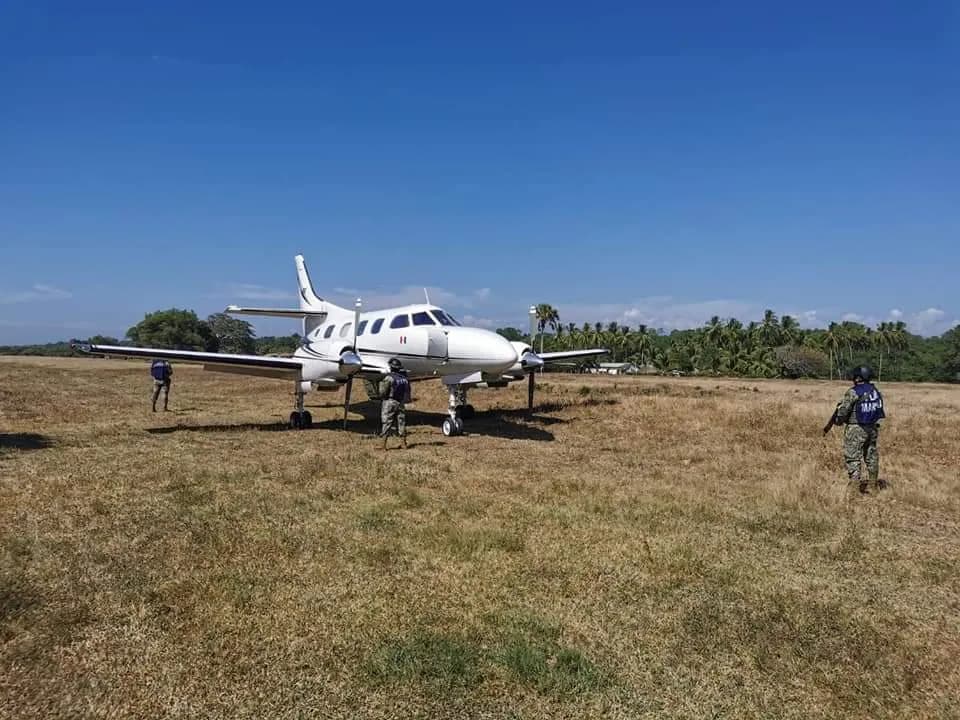Marina Armada de México asegura 20 bidones con turbosina