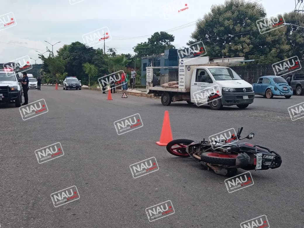 Motociclista lesionado en accidente.