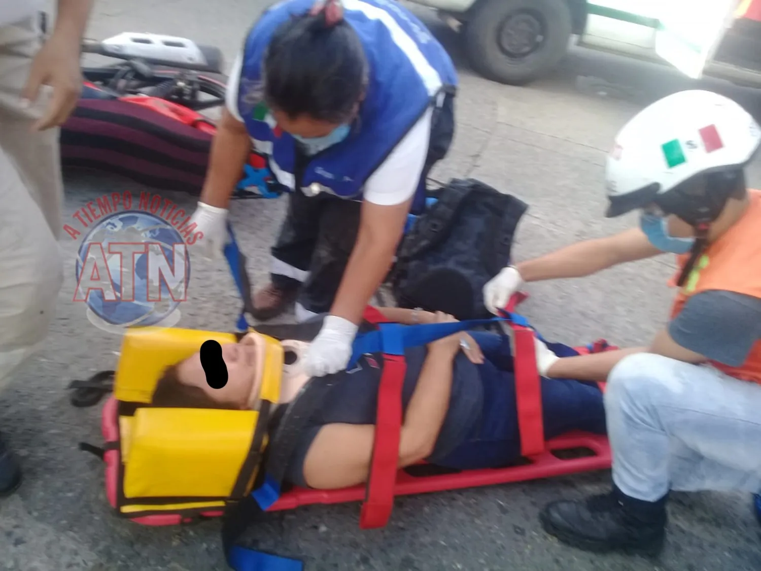 Una persona que viajaba en una motocicleta resultó con lesiones