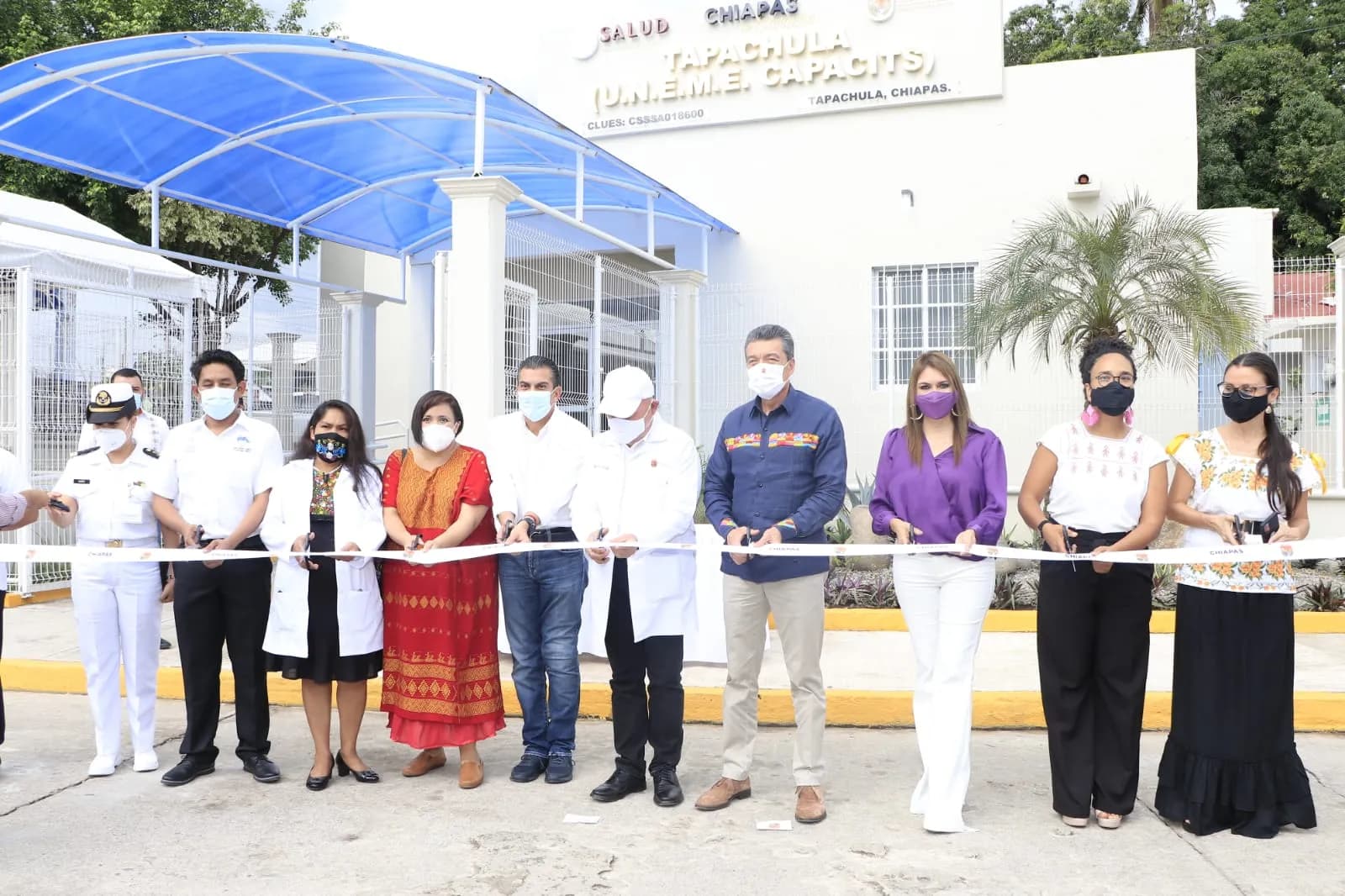 En tres años y medio, suman ya 523 unidades médicas reconvertidas en Chiapas: Rutilio Escandón