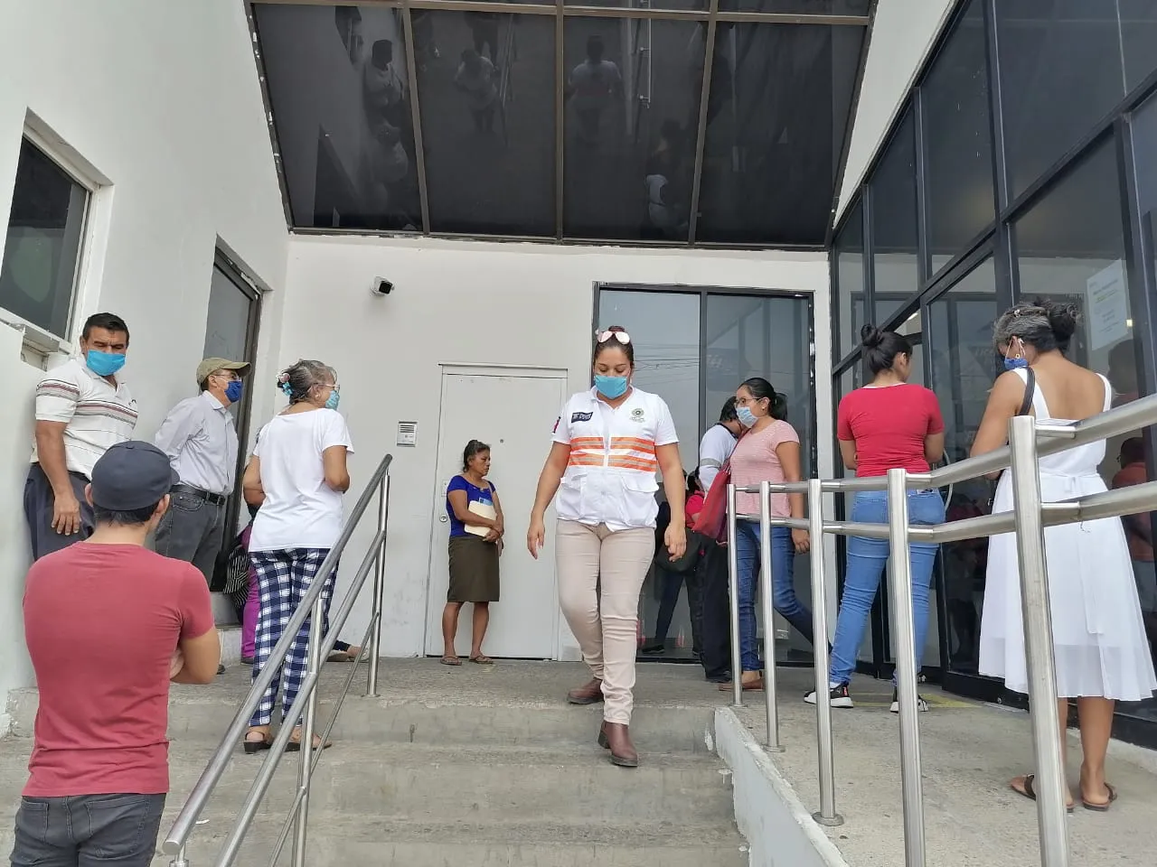 PROTECCIÓN CIVIL REFUERZA MEDIDAS PREVENTIVAS EN INSTITUCIONES BANCARIAS