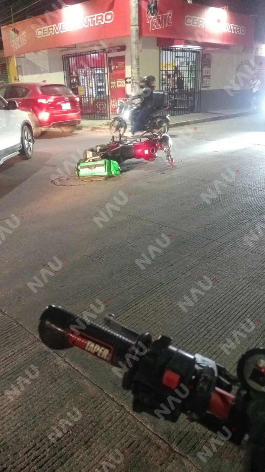 Joven motociclista resulta lesionada tras accidente en la 30 Oriente de Tapachula