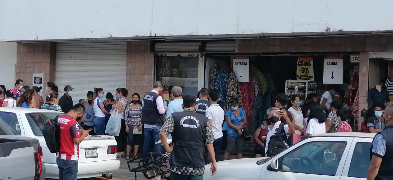 SUPERVISAN MEDIDAS SANITARIAS EN MERCADOS Y COMERCIOS DEL CENTRO HISTÓRICO