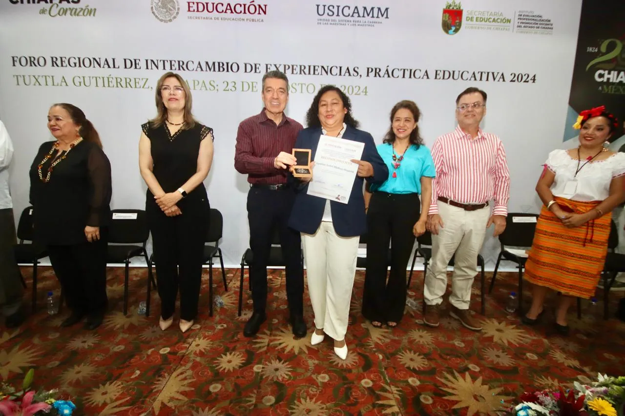 La labor docente ha sido fundamental para construir una mejor nación mexicana: Rutilio Escandón
