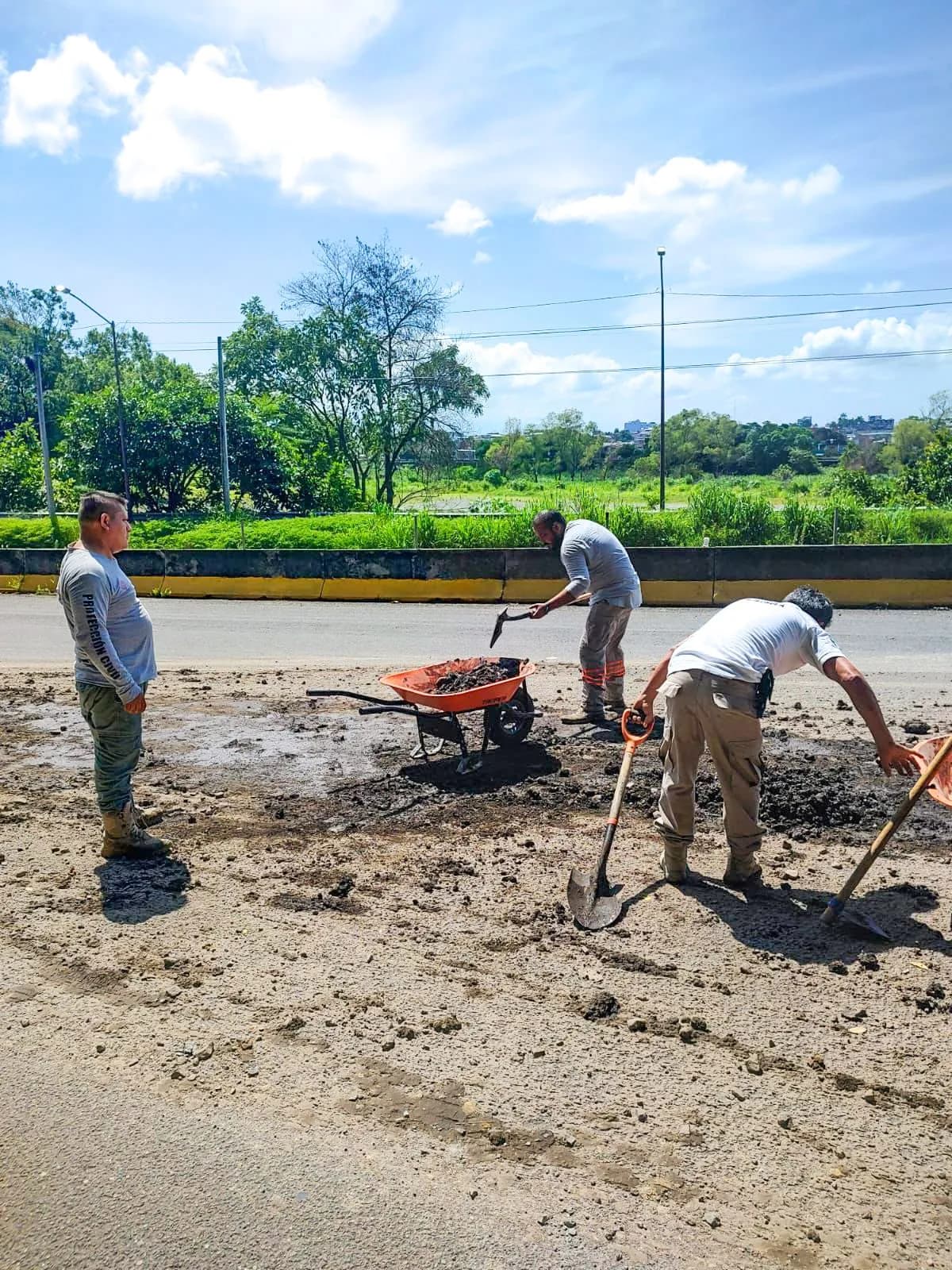 Ayuntamiento de Tapachula brinda atención permanente a colonias afectadas por lluvias
