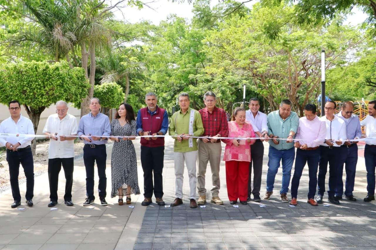Inaugura Rutilio Escandón 2ª etapa de la Vialidad Pacificada al margen Norte del río Sabinal