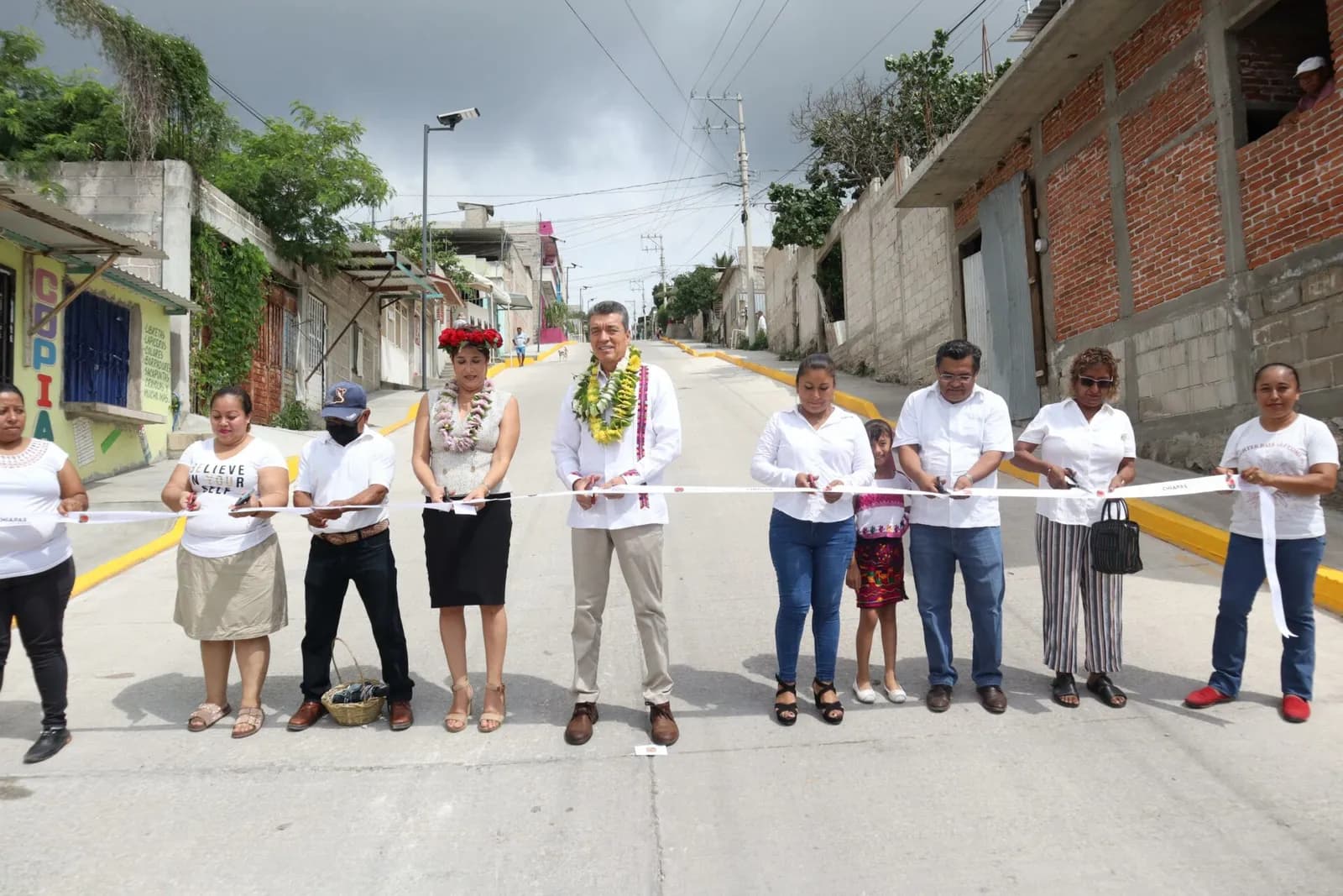 Rutilio Escandón hace justicia social a colonos de La Condesa, en TGZ; inaugura pavimentación de calles