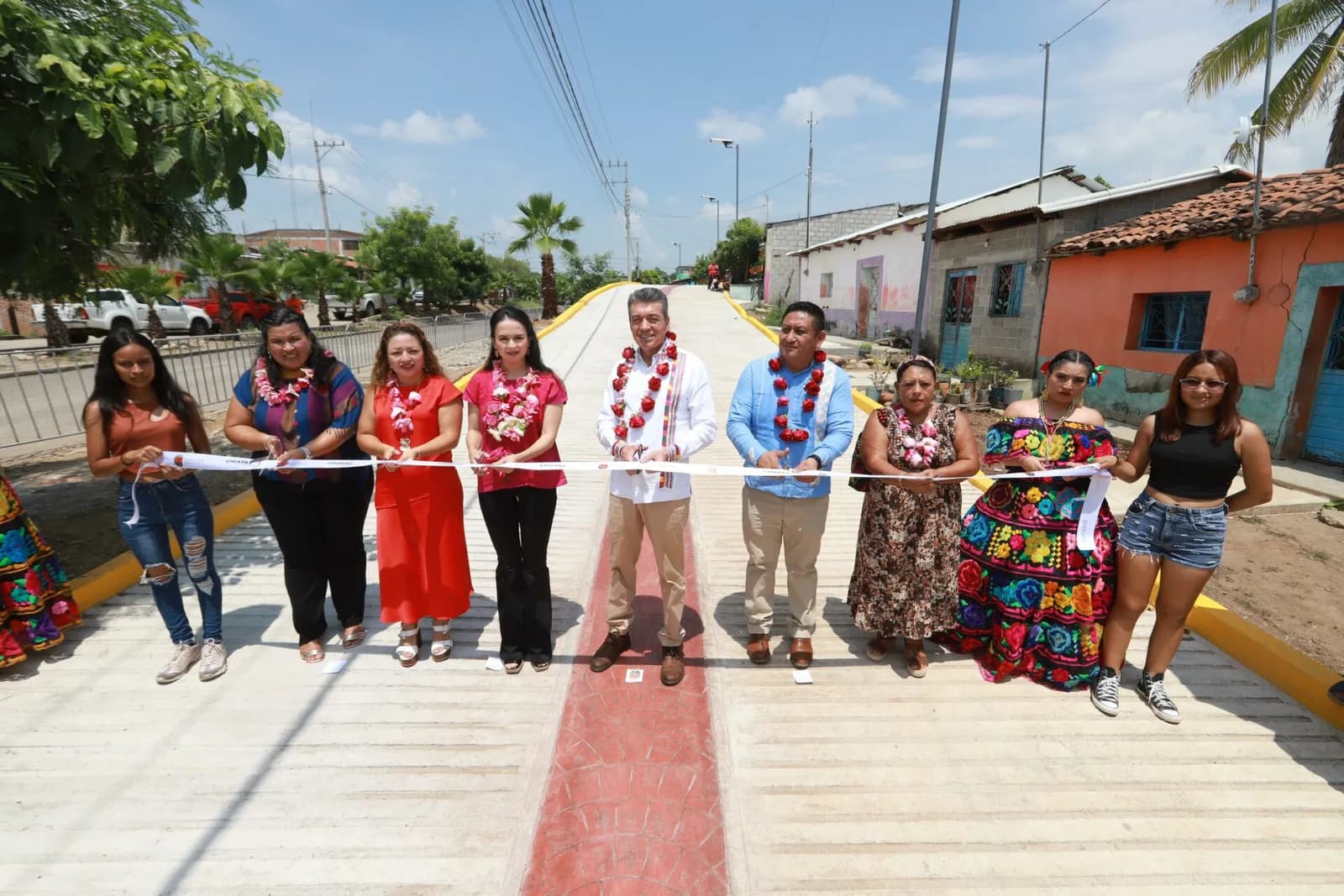 En Chiapilla, Rutilio Escandón inaugura pavimentación de calles en la colonia Lázaro Cárdenas