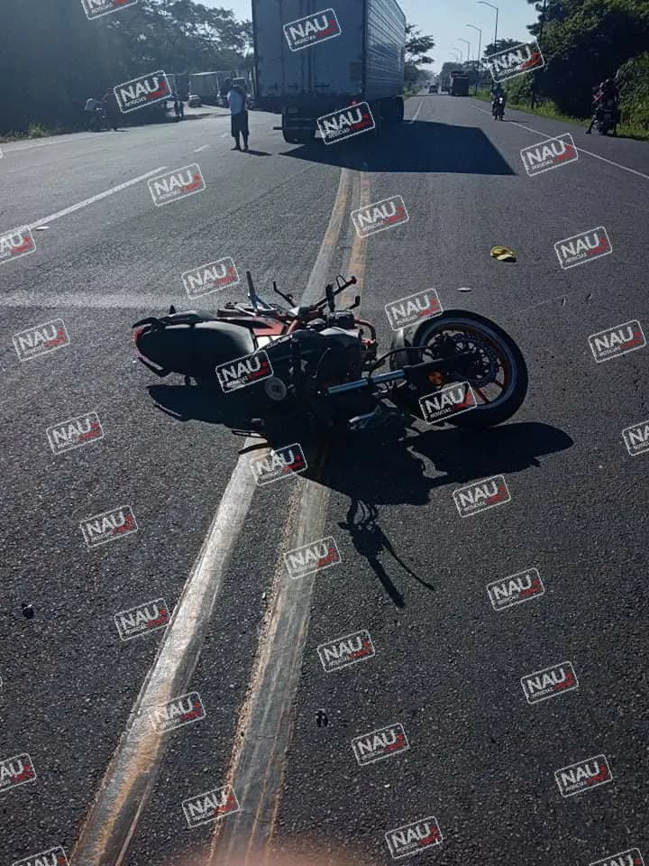 En Suchiate chocaron dos motocicletas y deja tres heridos
