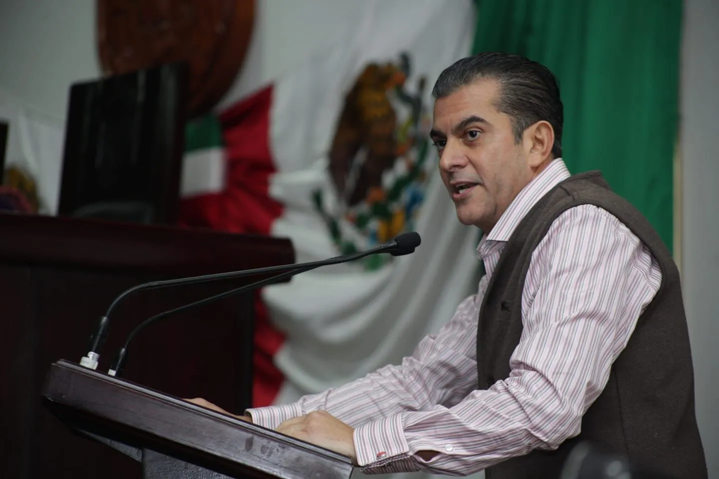 Sumar esfuerzos por una frontera ordenada y segura: Yamil Melgar