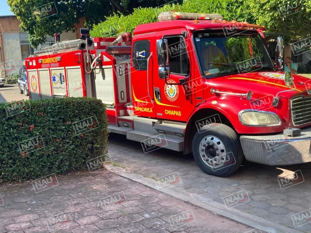 Se incendia casa en el fraccionamiento Kamico
