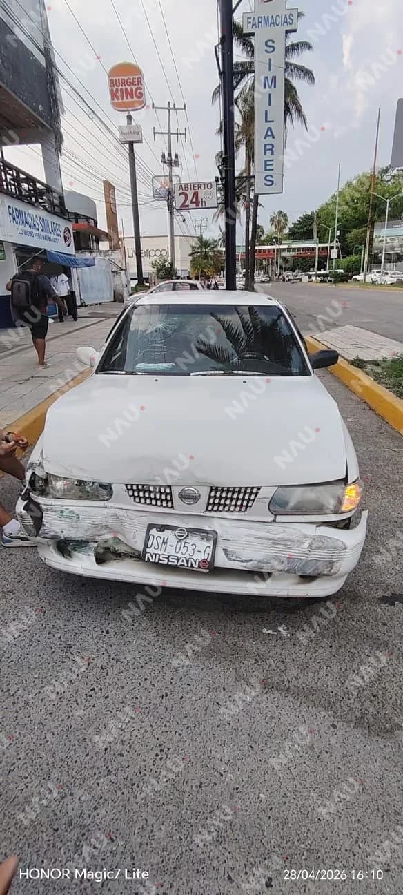 Fuerte choque en la colonia San Sebastián deja un lesionado en Tapachula