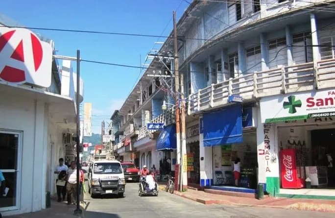 Transportistas, comerciantes y abogados de la zona de Huixtla denuncian extorsiones.