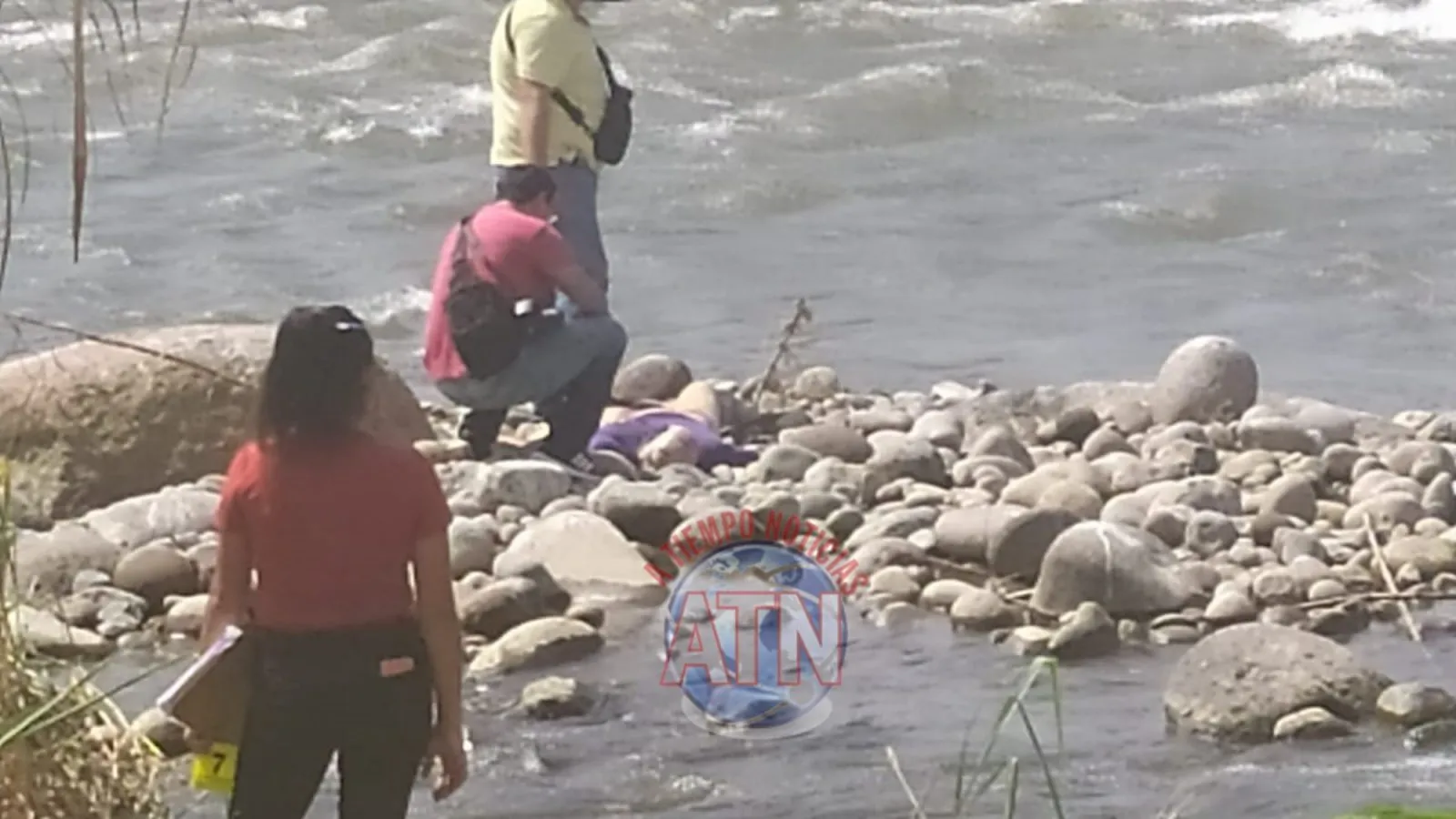Lo asesinaron de tres cuchilladas en el río Coatán