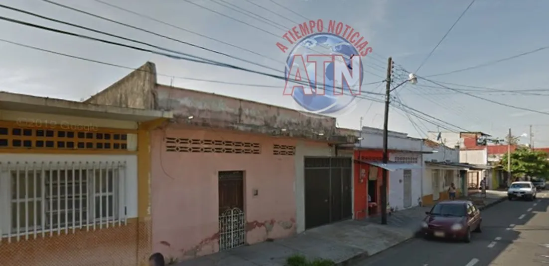 Cristalean dos vehículos en Tapachula