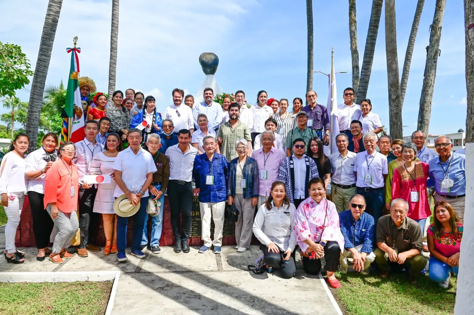 CON DEVELACIÓN DE PLACA Y RECONOCIMIENTO A VISITANTES DISTINGUIDOS, INICIAN LOS FESTEJOS DEL 125 ANIVERSARIO DE LA MIGRACIÓN JAPONESA AL SOCONUSCO