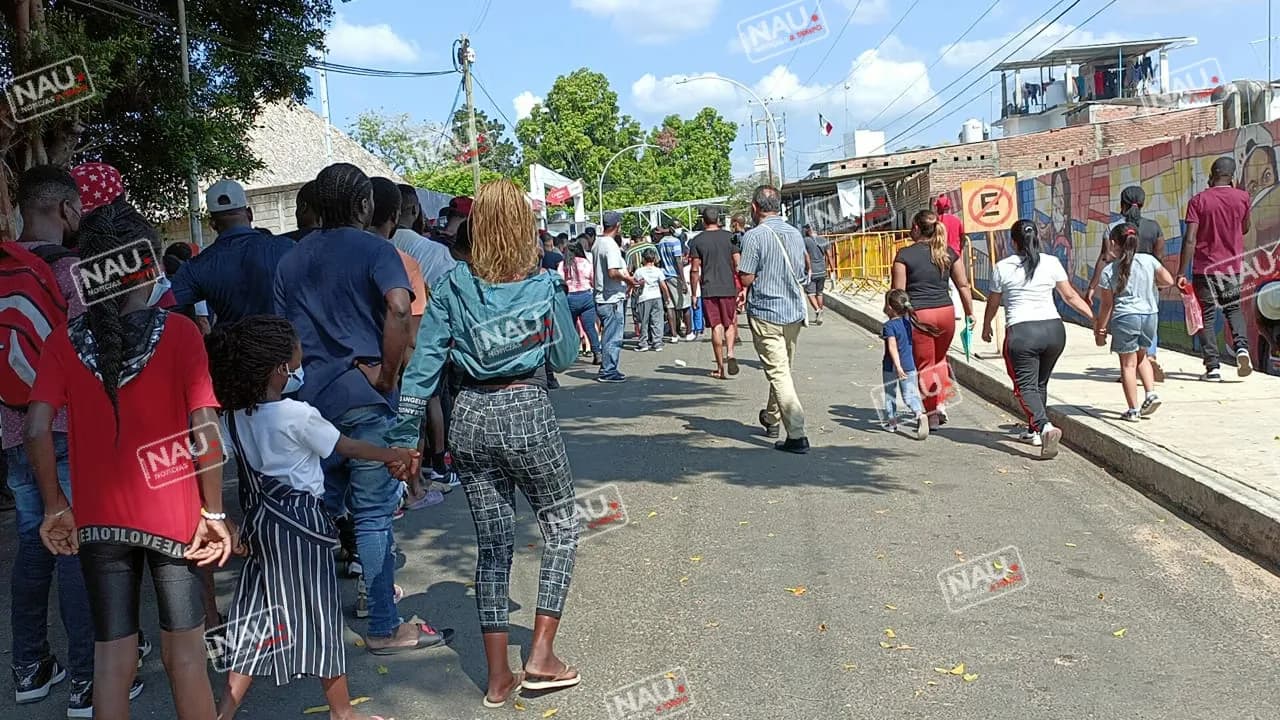Activistas promueven caravanas para pasar a MIGRANTES sin registro.