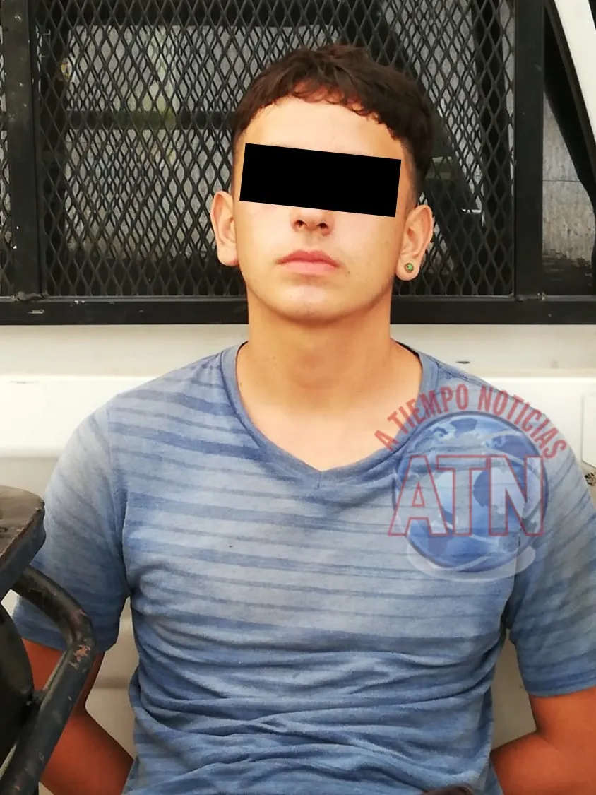 Detienen a guatemalteco y hondureño con marihuana en el Parque Central Miguel Hidalgo.