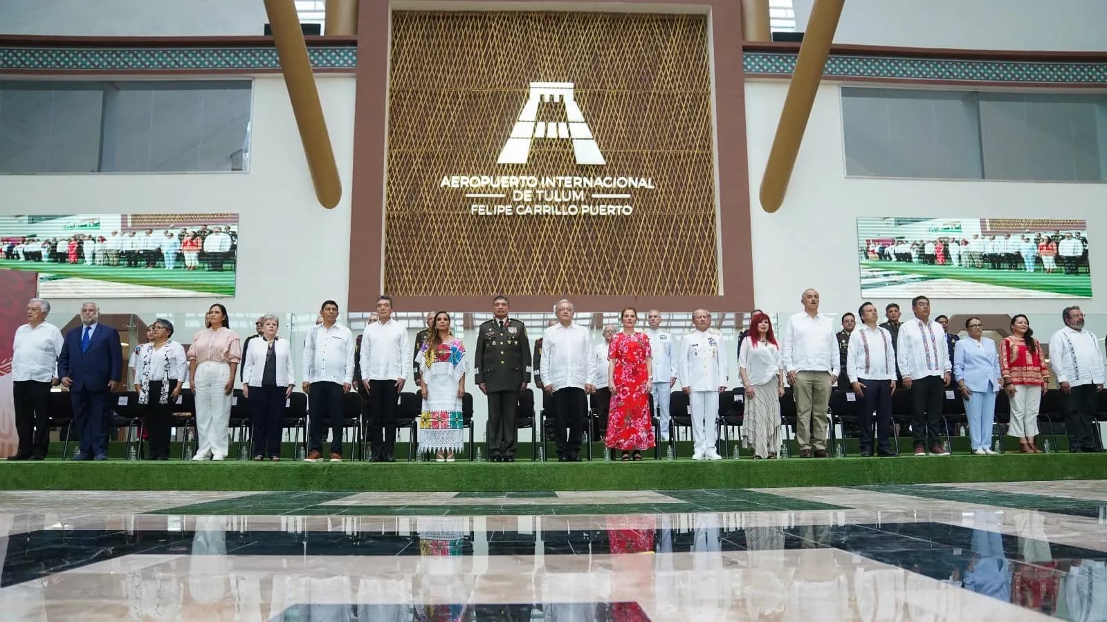 Acompaña Rutilio Escandón al presidente AMLO en la inauguración del Aeropuerto Internacional de Tulum