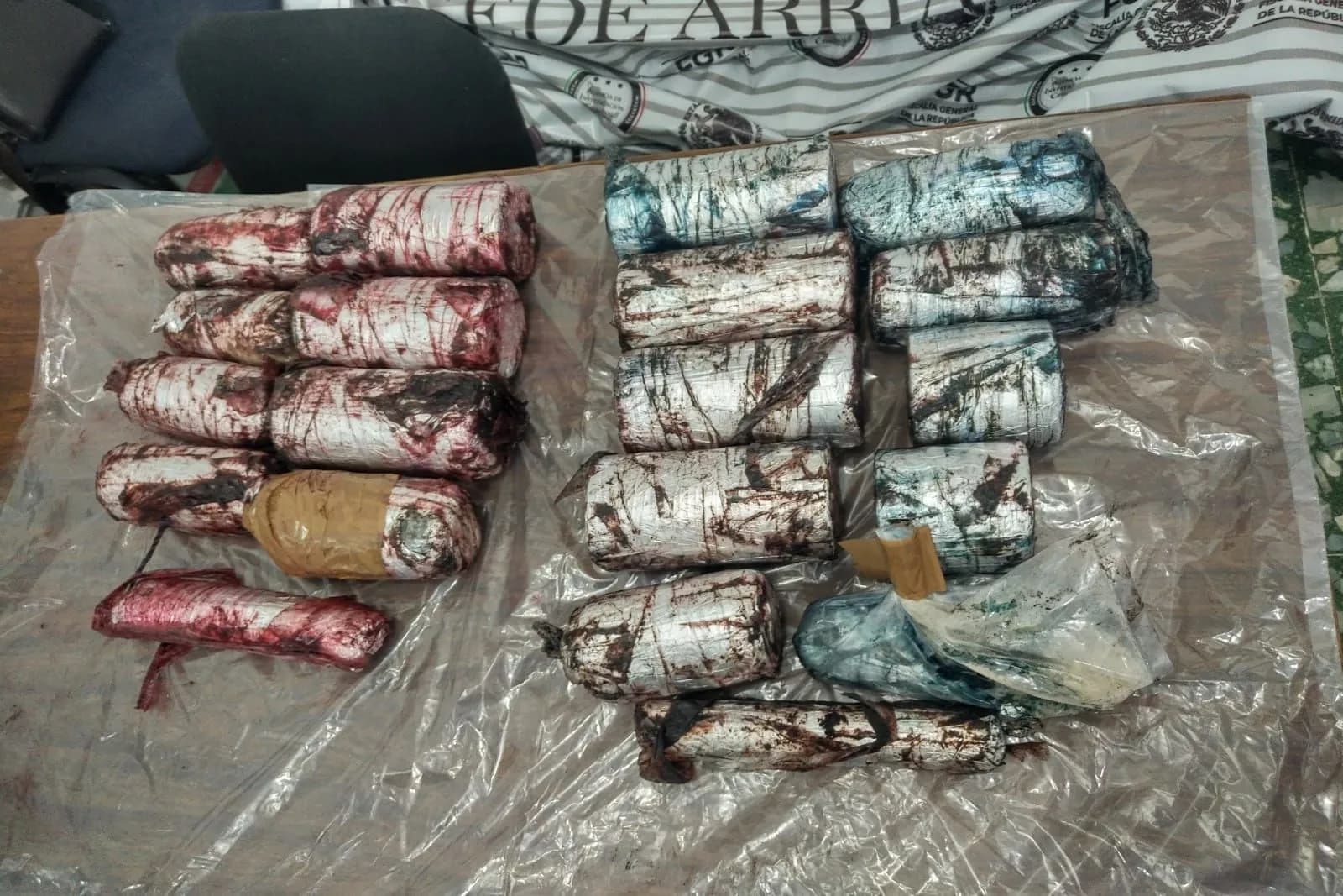 ASEGURA FGR MÁS DE 15 KILOS DE NARCÓTICO OCULTO EN UN CAMIÓN EN CHIAPAS