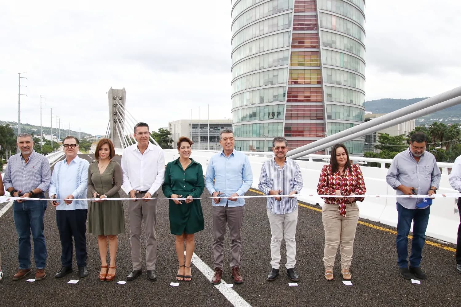 Rutilio Escandón inaugura Paso Vehicular Superior “Torre Chiapas” de Tuxtla Gutiérrez