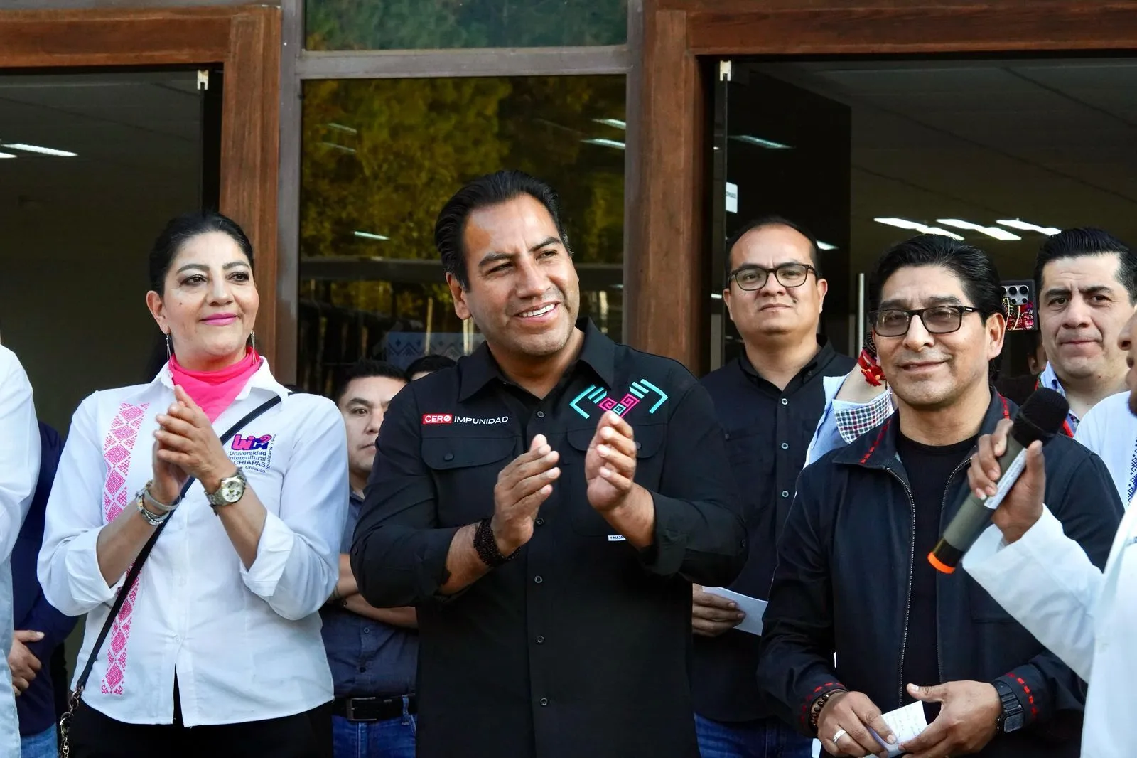 Eduardo Ramírez refuerza capacidades operativas de Protección Civil con ambulancias y motoambulancias